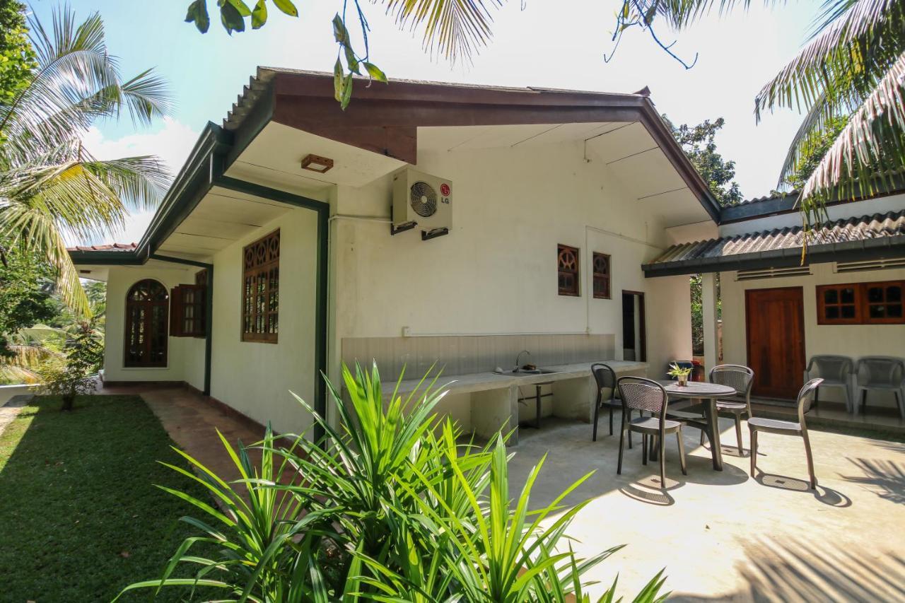 Villa Green White Unawatuna Eksteriør bilde