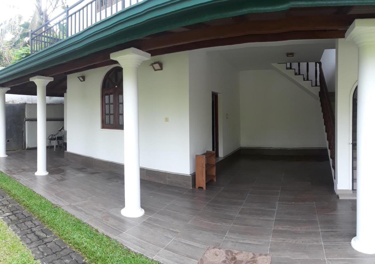 Villa Green White Unawatuna Eksteriør bilde